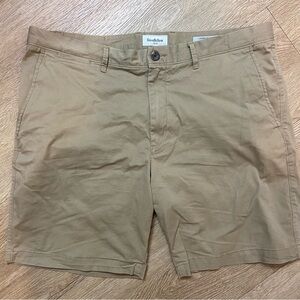 Men’s Khaki Shorts